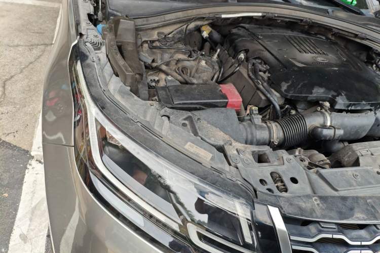 Used Land Rover Range Velar 2017 P380 S Engine Bay Right