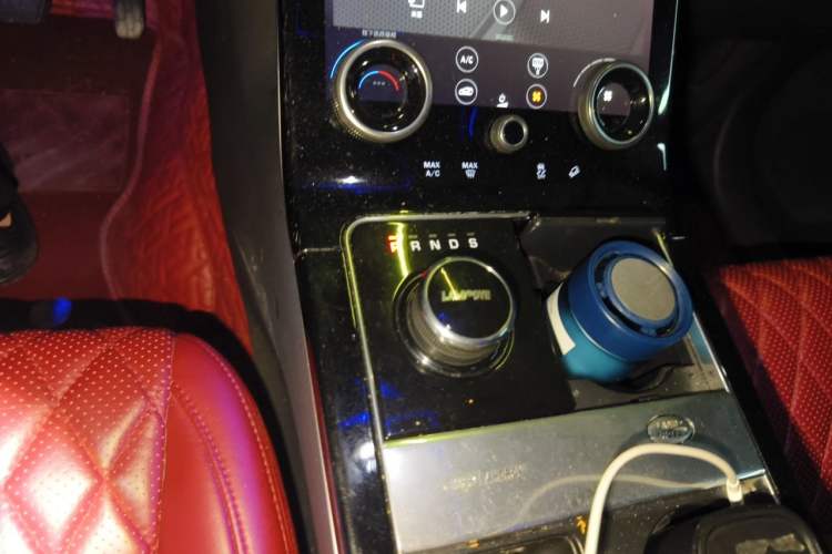 Used Land Rover Range Velar 2017 P380 S Gear Lever