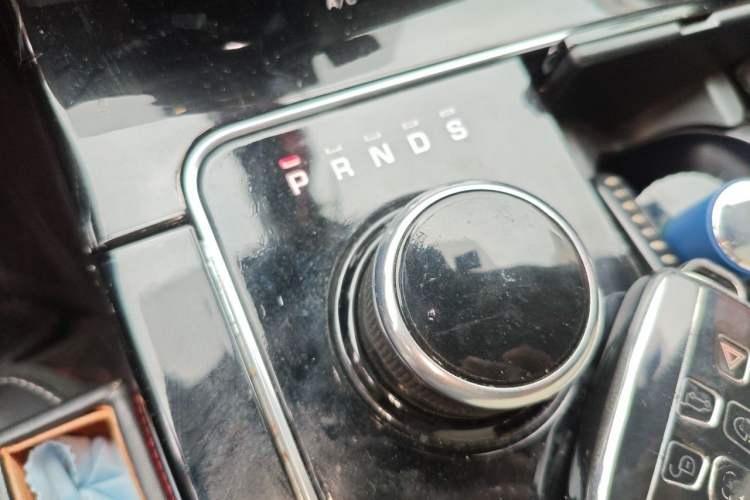 Used Land Rover Range Velar 2017 P380 S Gear Lever