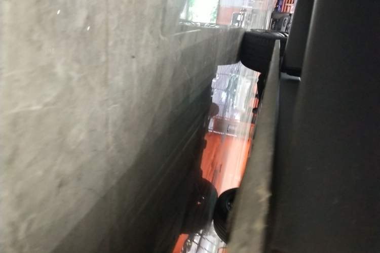 Used Land Rover Range Velar 2017 P250 S Right Side Sill