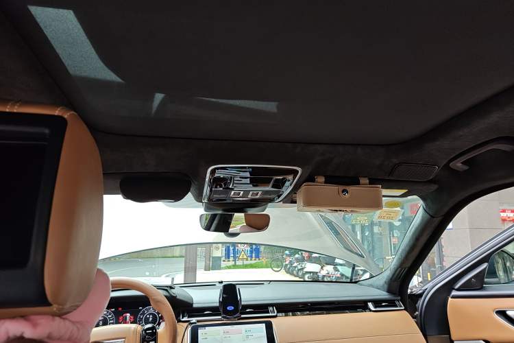 Used Land Rover Range Velar 2017 P380 R-DYNAMIC HSE Headliner