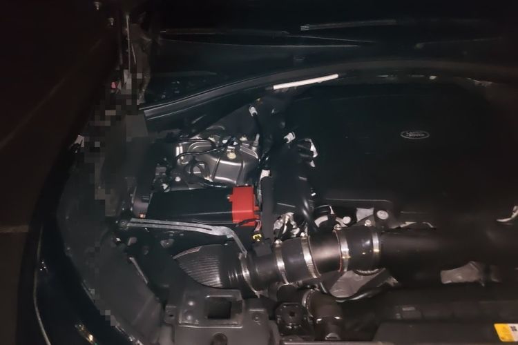 Used Land Rover Range Velar 2017 P380 R-DYNAMIC SE Engine Bay Right