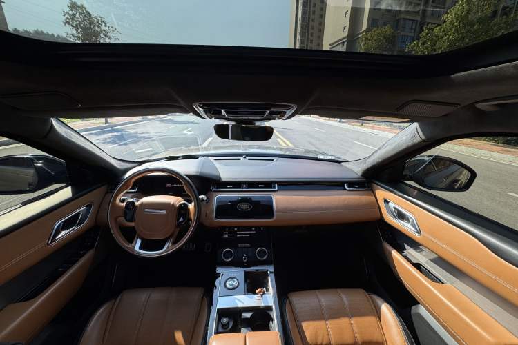 Used Land Rover Range Velar 2017 P380 R-DYNAMIC HSE Interior 1