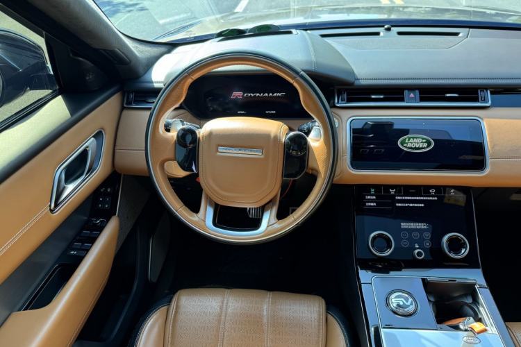 Used Land Rover Range Velar 2017 P380 R-DYNAMIC HSE Interior 2