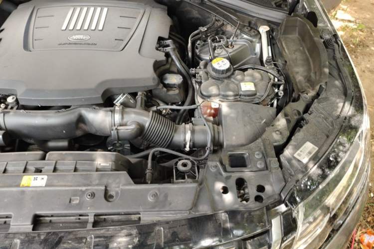 Used Land Rover Range Velar 2017 P380 R-DYNAMIC SE Engine Bay Left