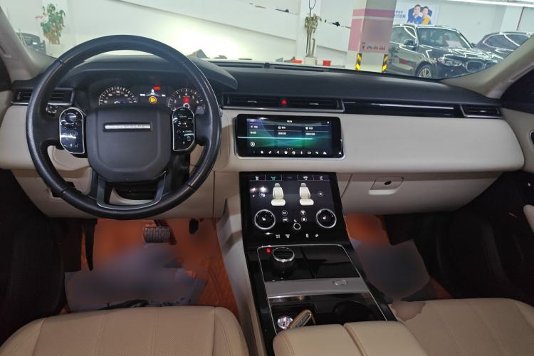 Used Land Rover Range Velar 2017 P380 S Center Console