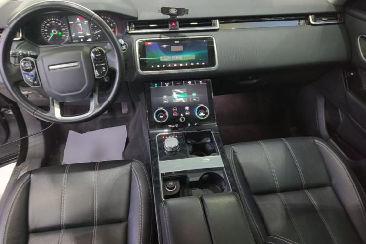 Used Land Rover Range Velar 2017 P250 S Center Console