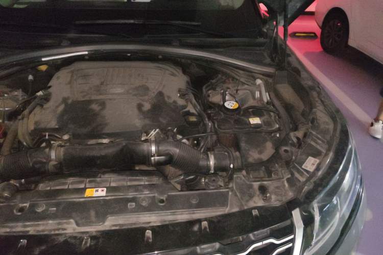Used Land Rover Range Velar 2017 P380 S Engine Bay Left