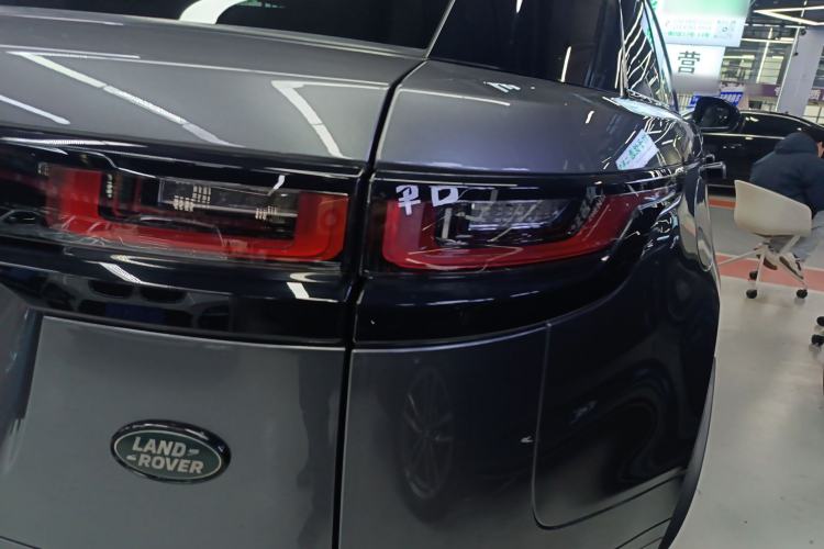 Used Land Rover Range Velar 2017 P380 R-DYNAMIC SE Exterior 4