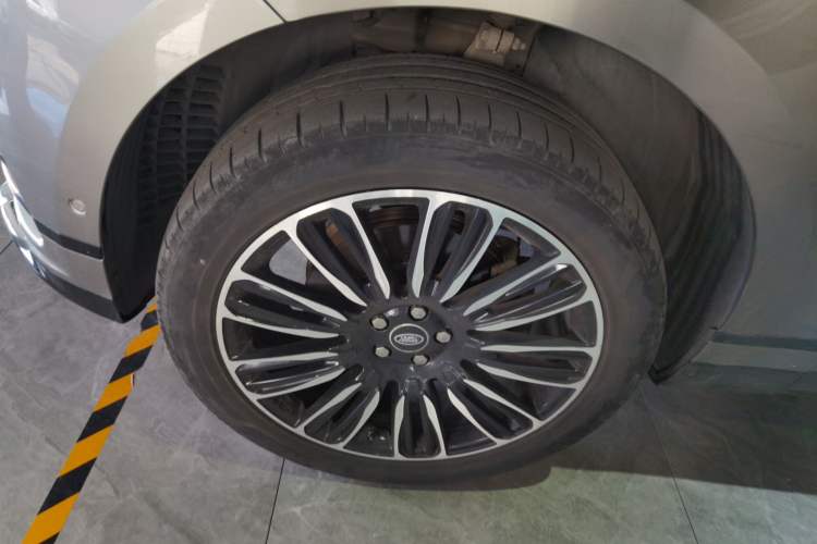 Used Land Rover Range Velar 2017 P380 R-DYNAMIC SE Exterior 7