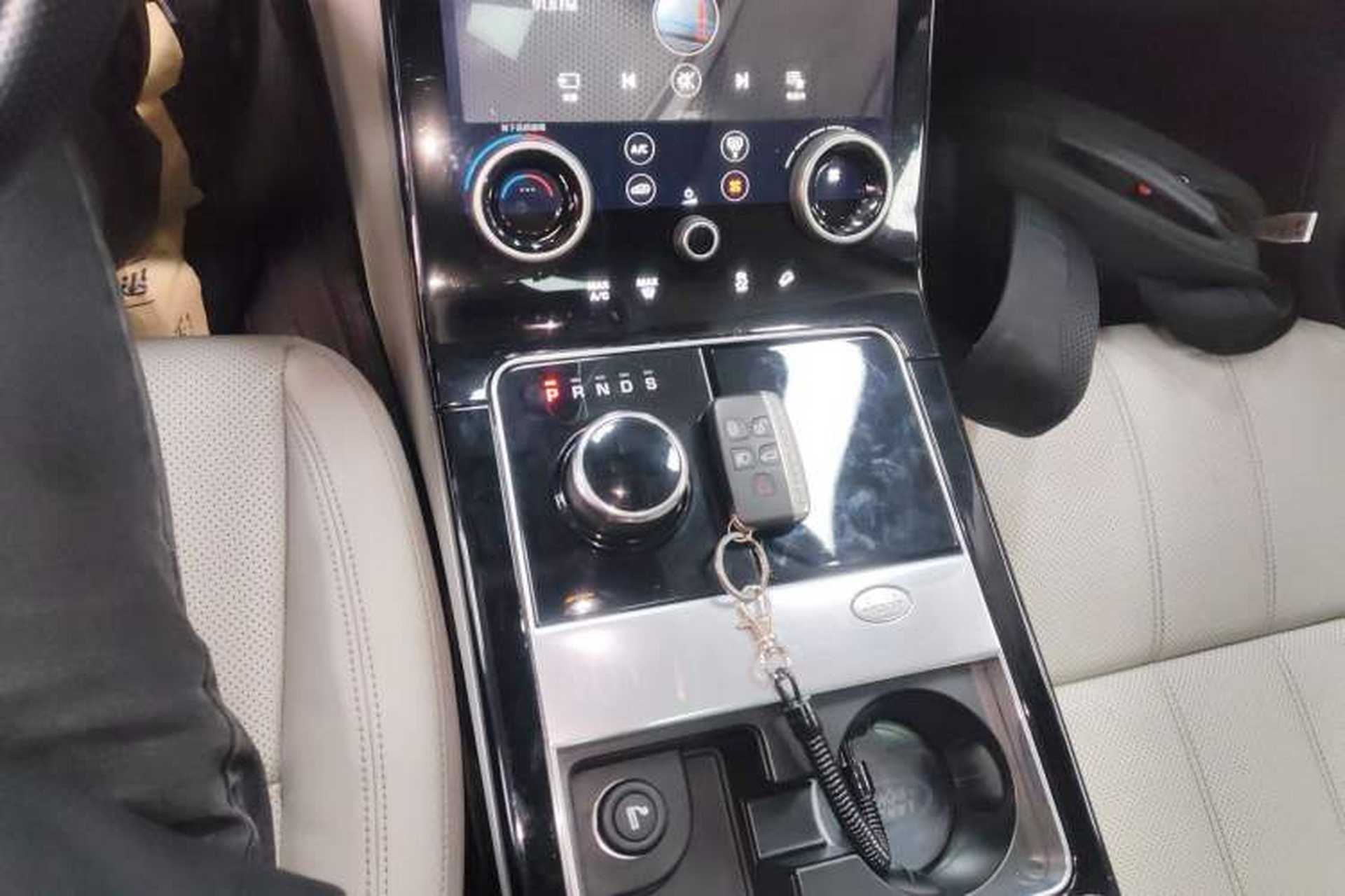 Used Land Rover Range Velar 2017 P380 S Gear Lever