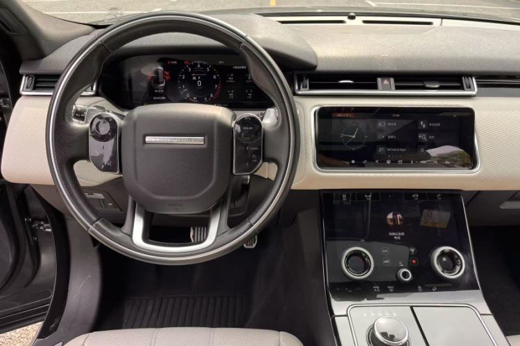 Used Land Rover Range Velar 2017 P380 R-DYNAMIC SE Interior 3