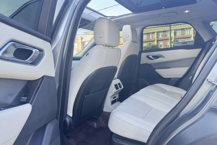 Used Land Rover Range Velar 2017 P380 S Interior 6