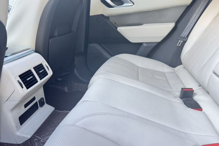 Used Land Rover Range Velar 2017 P380 S Interior 7