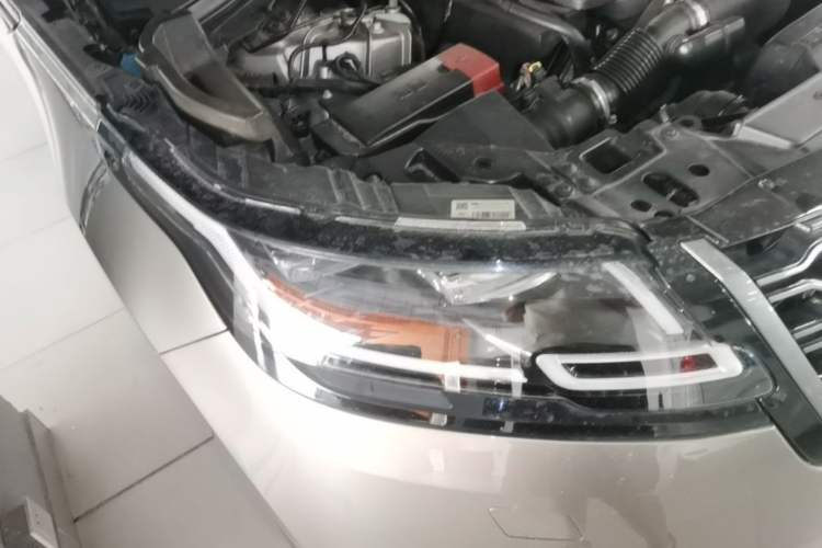 Used Land Rover Range Velar 2017 P380 R-DYNAMIC HSE Right Front Headlight