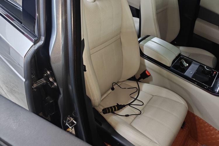 Used Land Rover Range Velar 2017 P380 S Right Front Seat