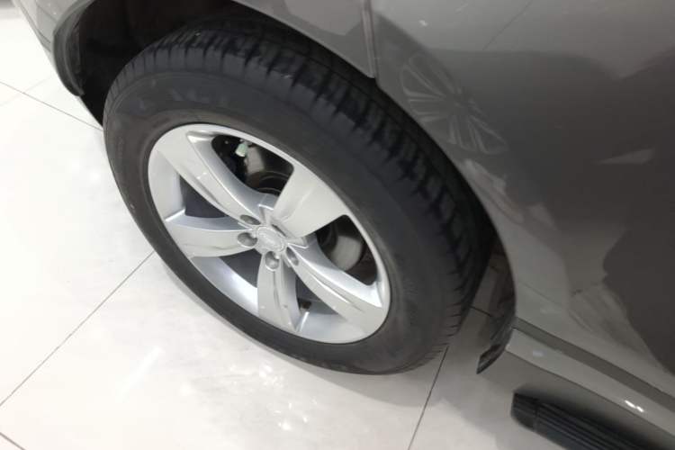 Used Land Rover Range Velar 2017 P250 S Right Rear Wheel Hub