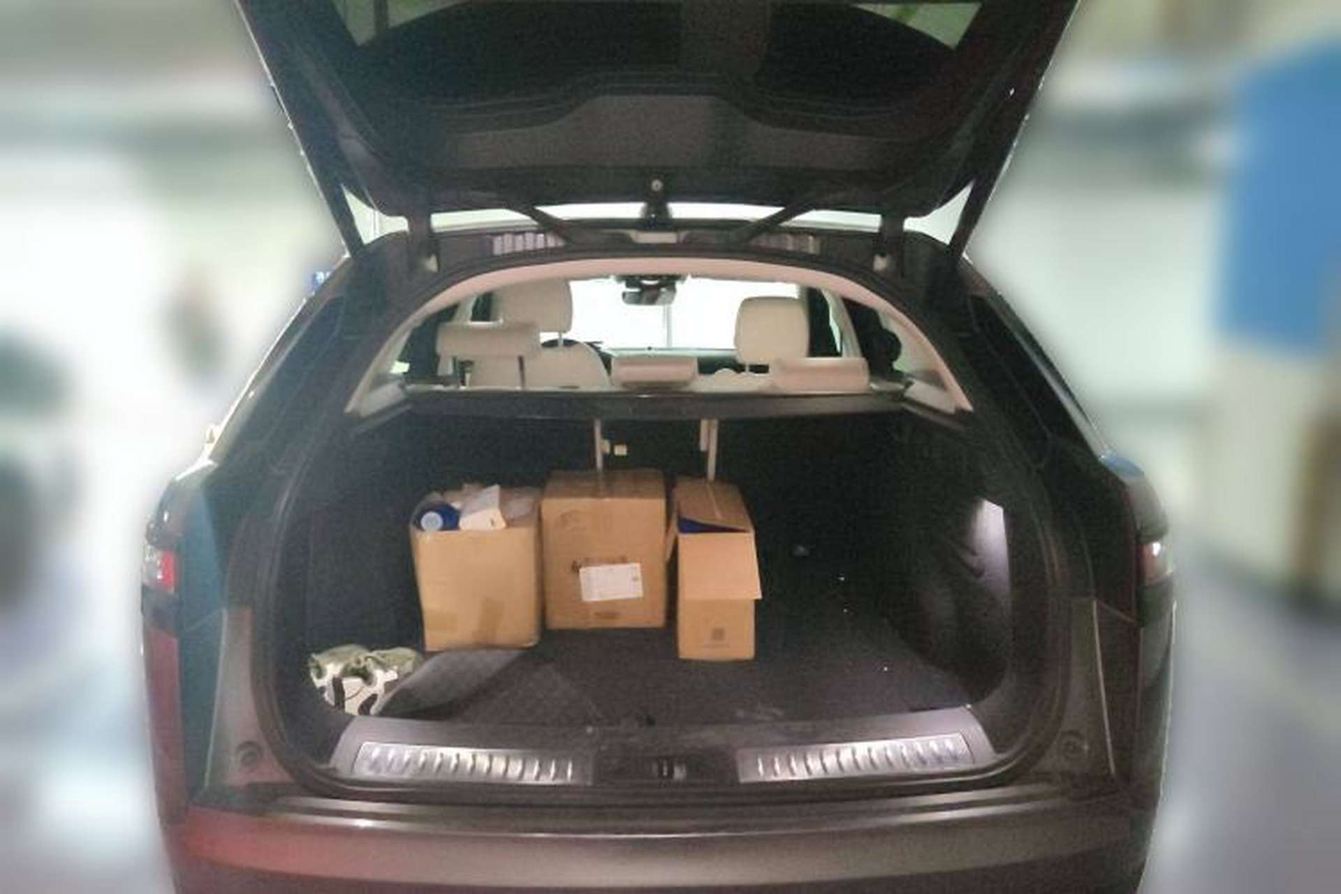 Used Land Rover Range Velar 2017 P380 S Trunk