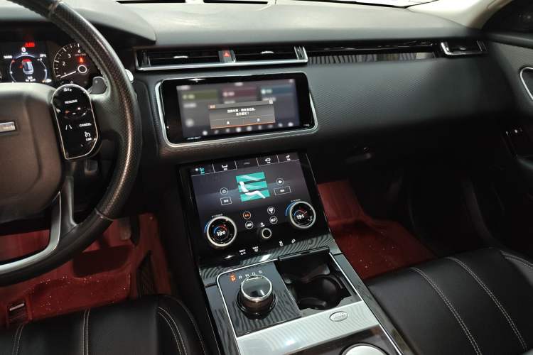 Used Land Rover Range Velar 2017 P250 S Audio And AC Panel