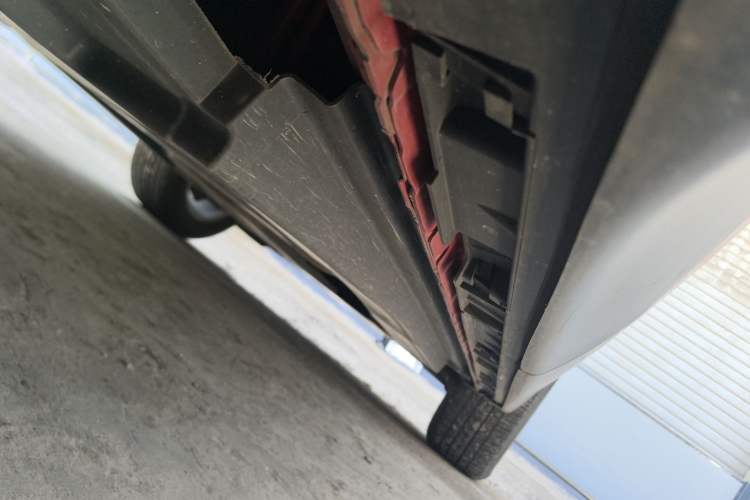 Used Land Rover Range Velar 2017 P250 S Chassis Rear Right
