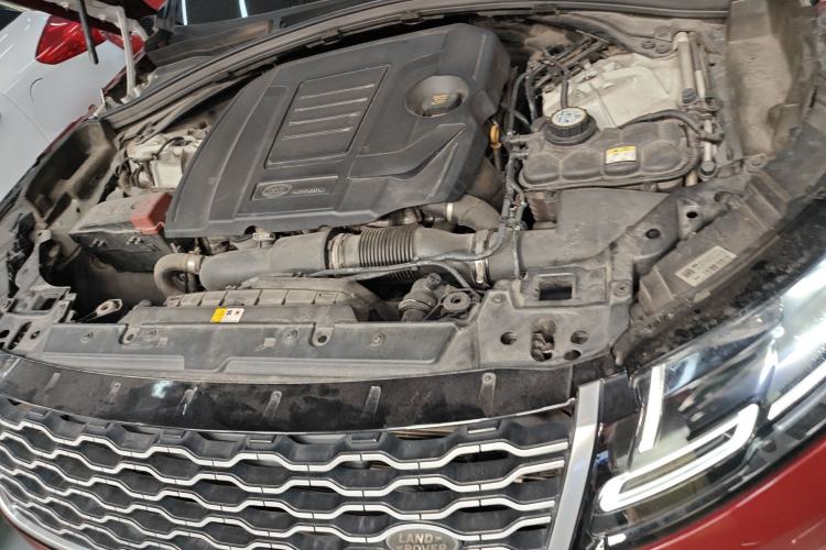 Used Land Rover Range Velar 2017 P250 S Engine Bay