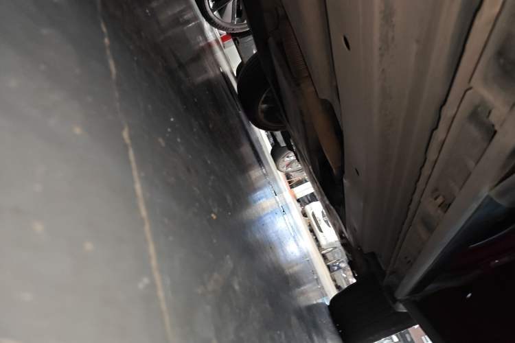 Used Land Rover Range Velar 2017 P250 S Right Side Sill