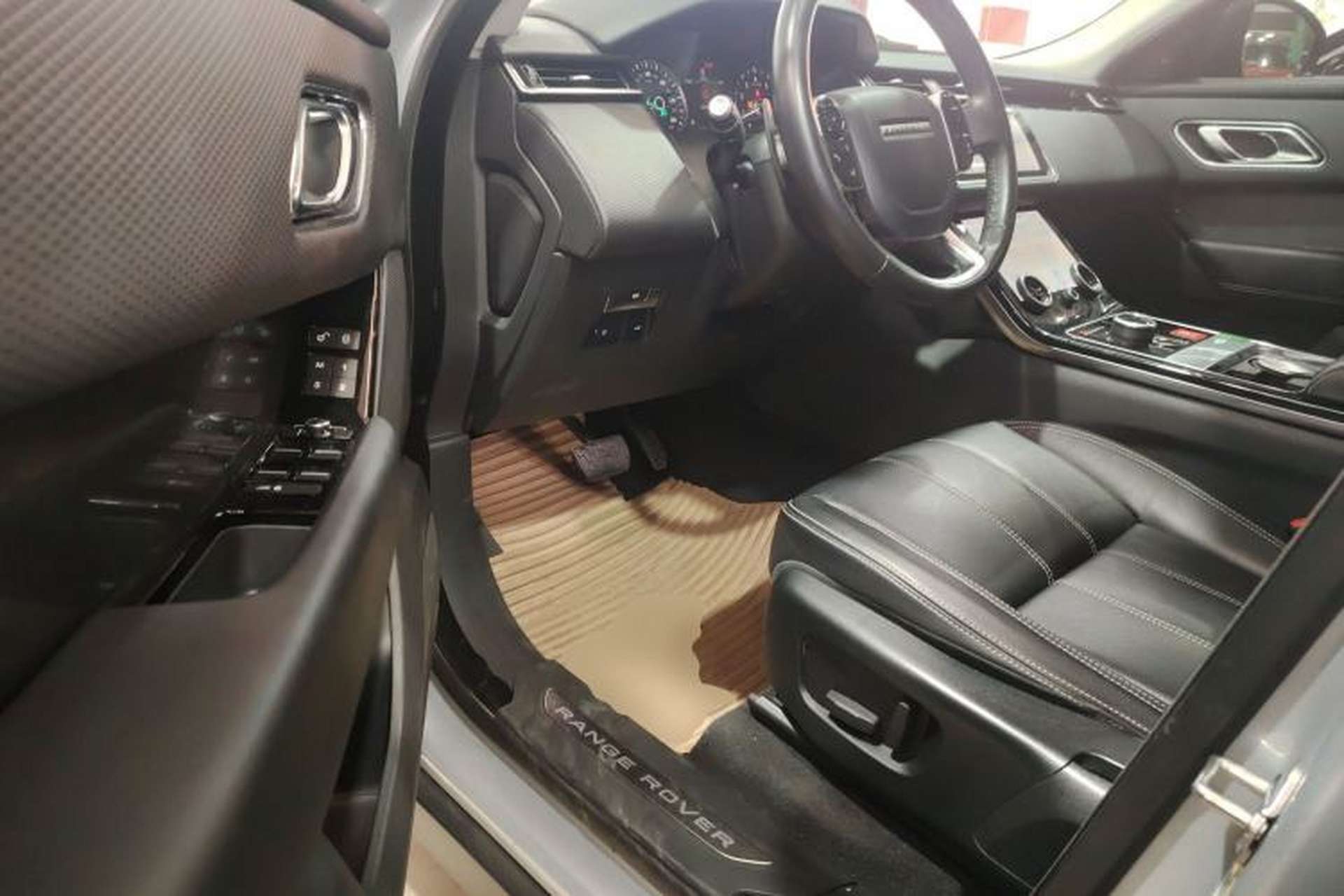 Used Land Rover Range Velar 2017 P250 S Driver Seat