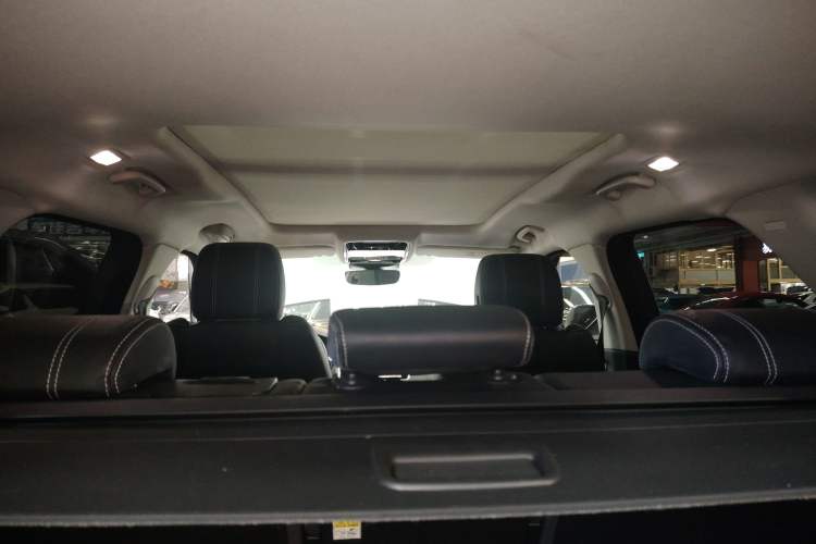 Used Land Rover Range Velar 2017 P250 S Headliner