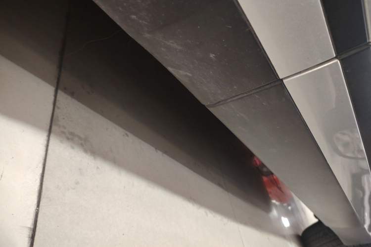Used Land Rover Range Velar 2017 P250 S Left Side Sill