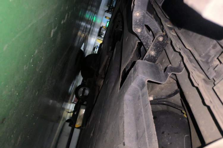 Used Land Rover Range Velar 2017 P250 S Chassis Rear Left