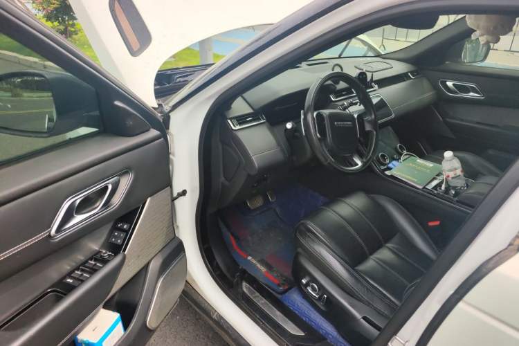 Used Land Rover Range Velar 2017 P380 R-DYNAMIC HSE Driver Seat
