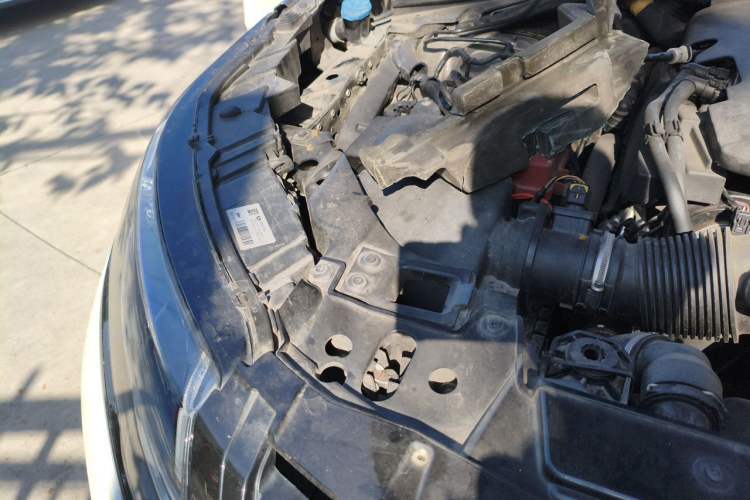 Used Land Rover Range Velar 2017 P380 R-DYNAMIC SE Engine Bay Right