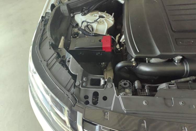 Used Land Rover Range Velar 2017 P250 S Engine Bay Right