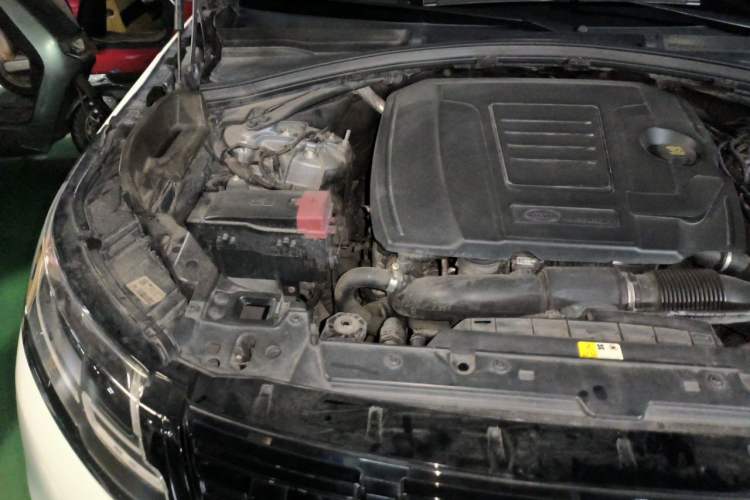 Used Land Rover Range Velar 2017 P250 S Engine Bay Right