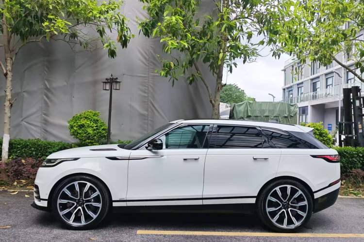 Used Land Rover Range Velar 2017 P380 R-DYNAMIC SE Exterior 3