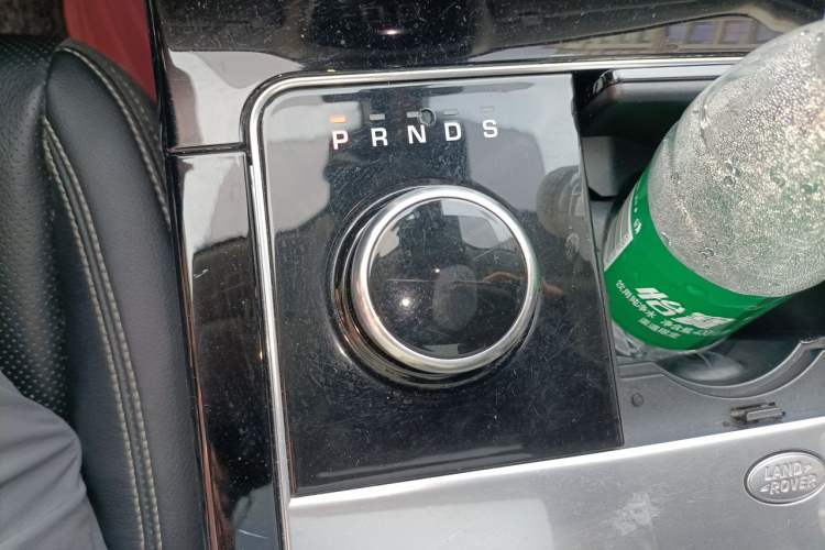 Used Land Rover Range Velar 2017 P250 S Gear Lever