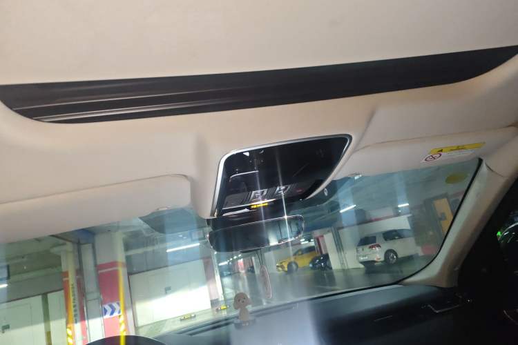 Used Land Rover Range Velar 2017 P250 S Headliner
