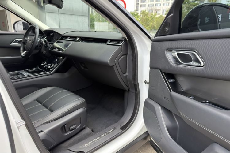 Used Land Rover Range Velar 2017 P380 S Interior 10