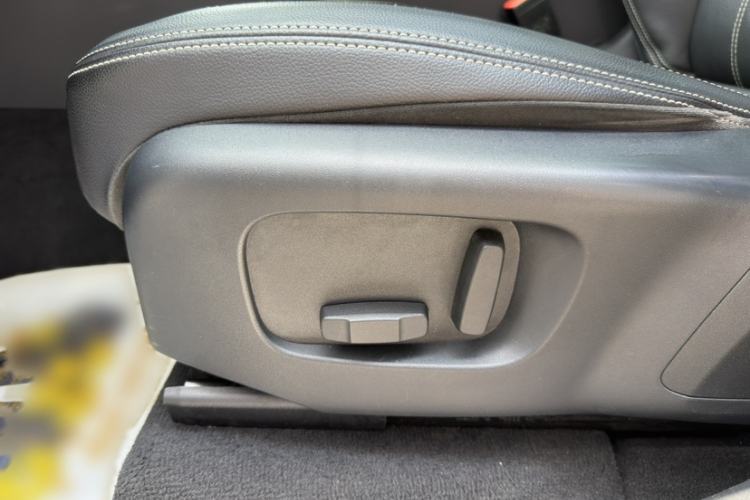 Used Land Rover Range Velar 2017 P380 S Interior 12
