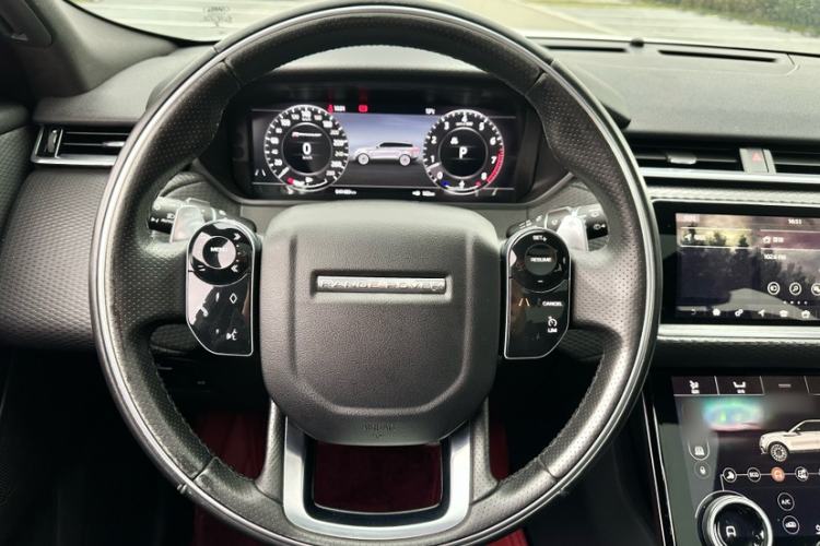 Used Land Rover Range Velar 2017 P380 R-DYNAMIC S Interior 3