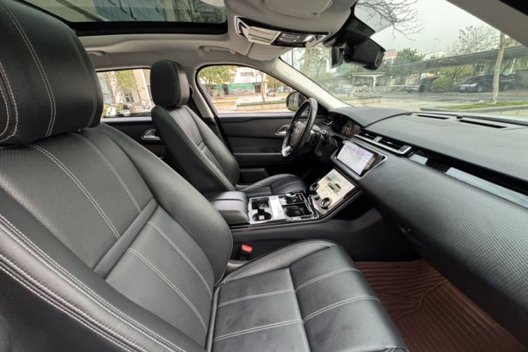 Used Land Rover Range Velar 2017 P250 S Interior 6