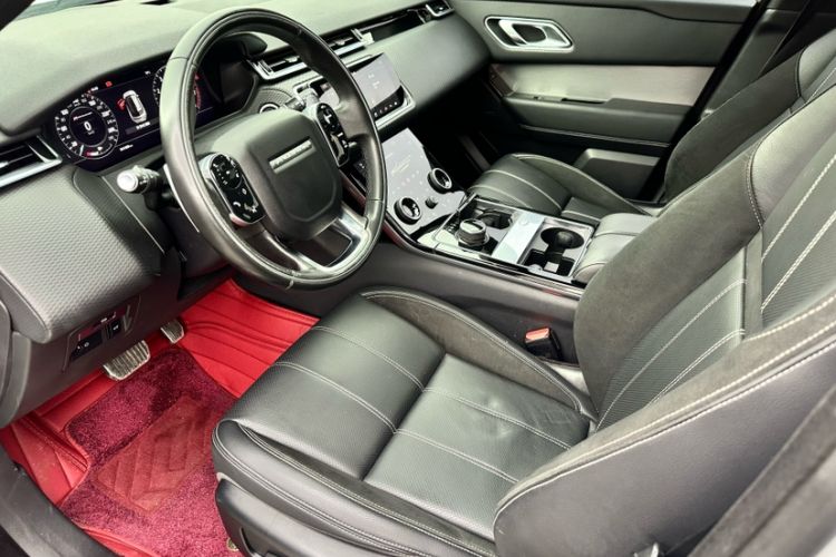 Used Land Rover Range Velar 2017 P380 R-DYNAMIC S Interior 9