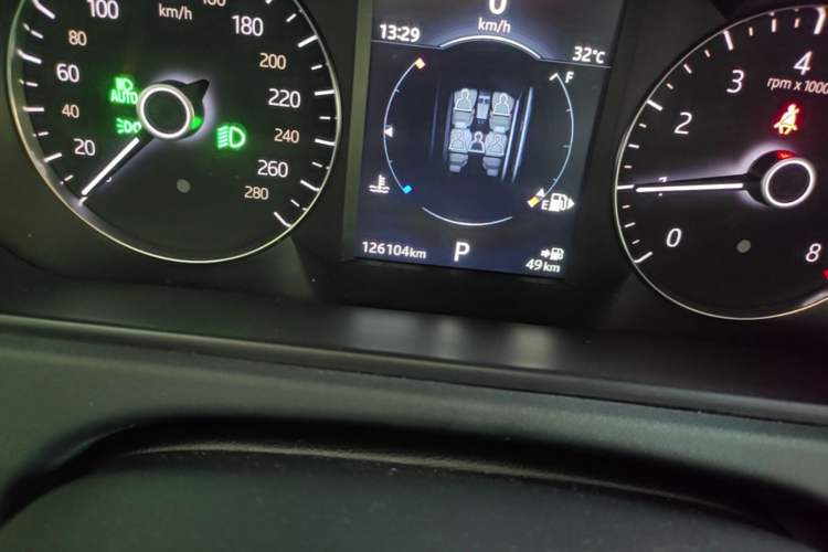 Used Land Rover Range Velar 2017 P250 S Odometer Close Up