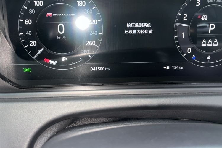 Used Land Rover Range Velar 2017 P380 R-DYNAMIC S Odometer Close Up