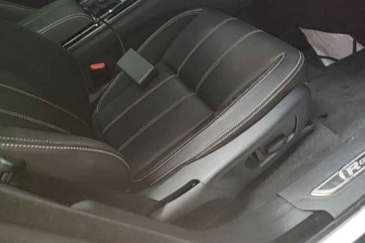 Used Land Rover Range Velar 2017 P380 R-DYNAMIC S Right Front Seat
