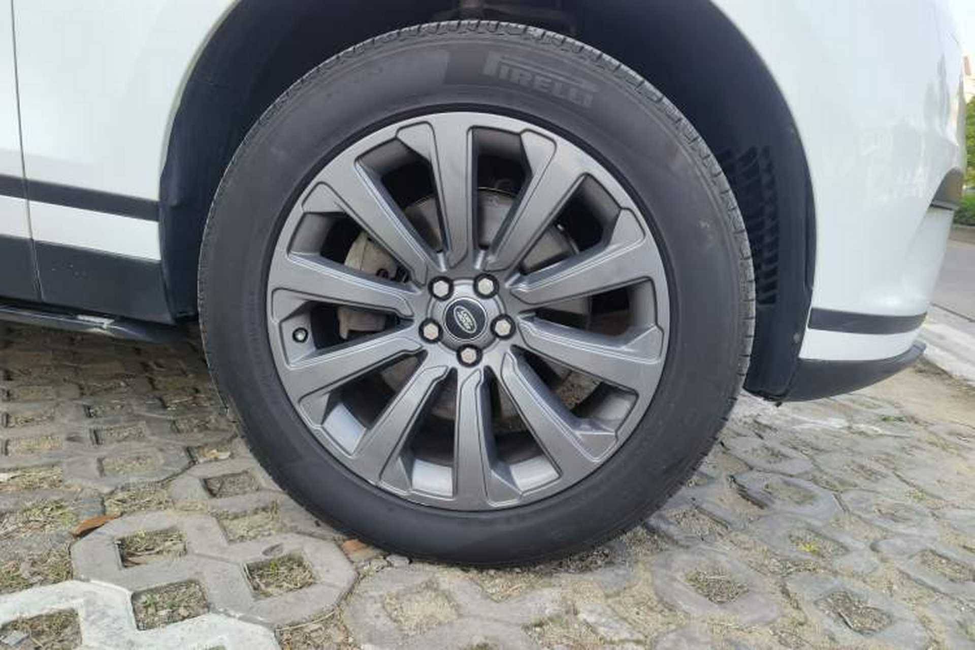 Used Land Rover Range Velar 2017 P380 S Right Front Wheel Hub