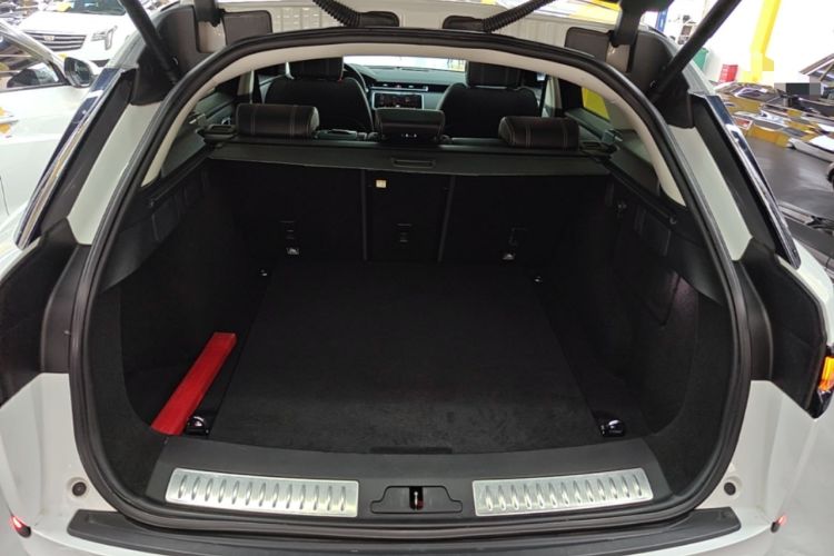 Used Land Rover Range Velar 2017 P250 S Trunk
