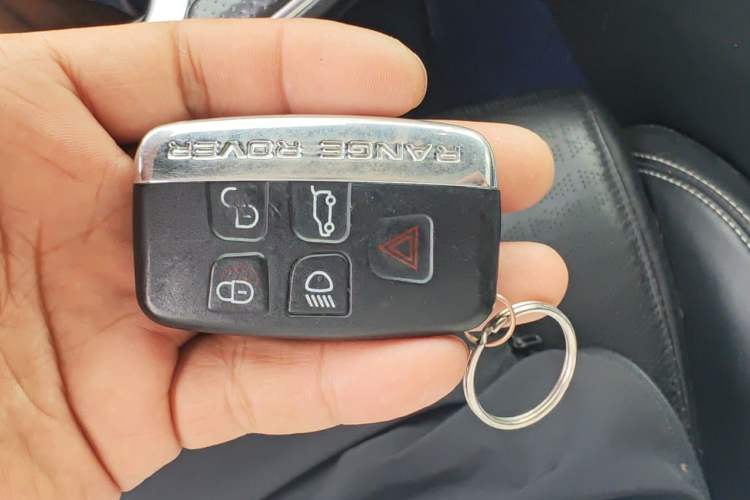 Used Land Rover Range Velar 2017 P380 R-DYNAMIC HSE Vehicle Key