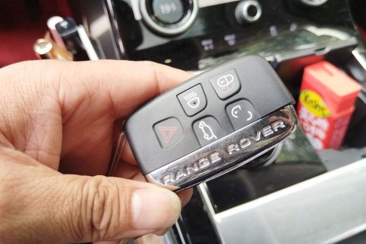 Used Land Rover Range Velar 2017 P250 S Vehicle Key