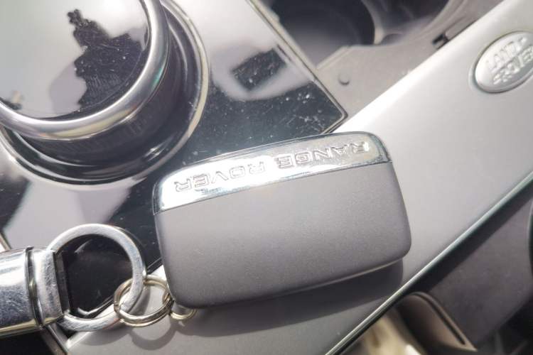 Used Land Rover Range Velar 2017 P380 R-DYNAMIC SE Vehicle Key
